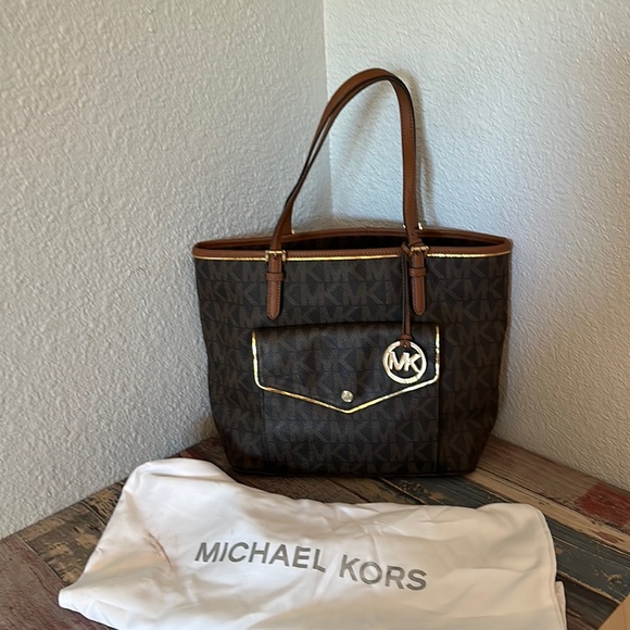 Michael Kors Jet Set Travel Tote. Sz Os - Picture 1 of 14
